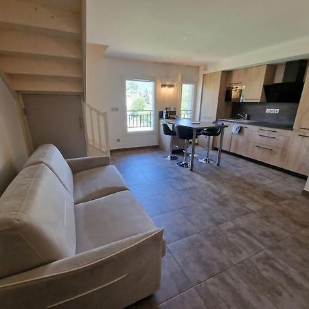 Superbe T2 Duplex Vue Sur Les Montagnes Apartman Chorges Kültér fotó