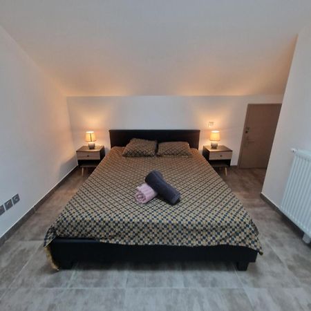 Superbe T2 Duplex Vue Sur Les Montagnes Apartman Chorges Kültér fotó