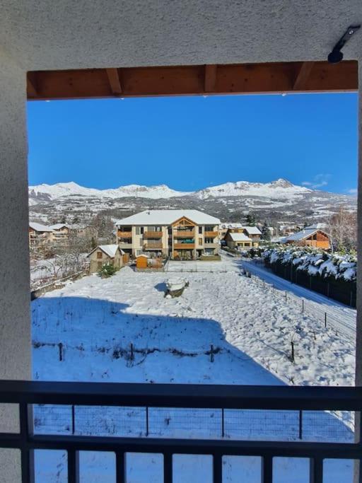 Superbe T2 Duplex Vue Sur Les Montagnes Apartman Chorges Kültér fotó