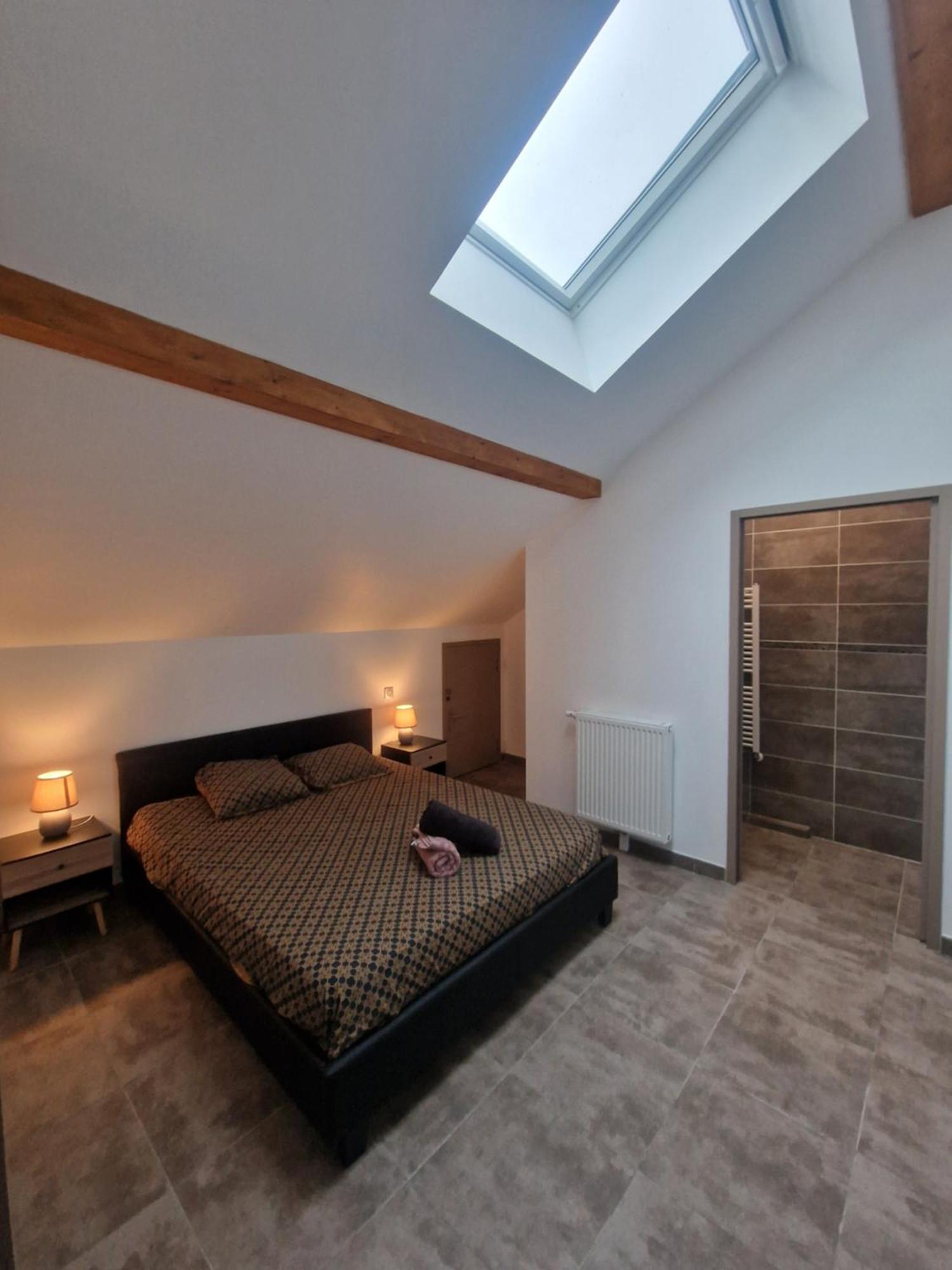 Superbe T2 Duplex Vue Sur Les Montagnes Apartman Chorges Kültér fotó